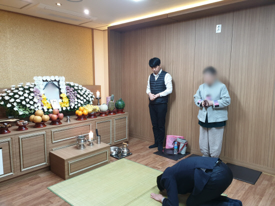 김해시 공영장례 지원 모습. 사진제공-김해시